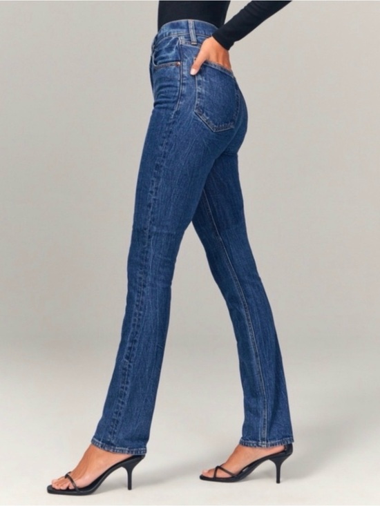 Abercrombie & Fitch Denim - Abercrombie 90s Straight Ultra High Rise Jeans Medium Wash Size 26S Minimalist